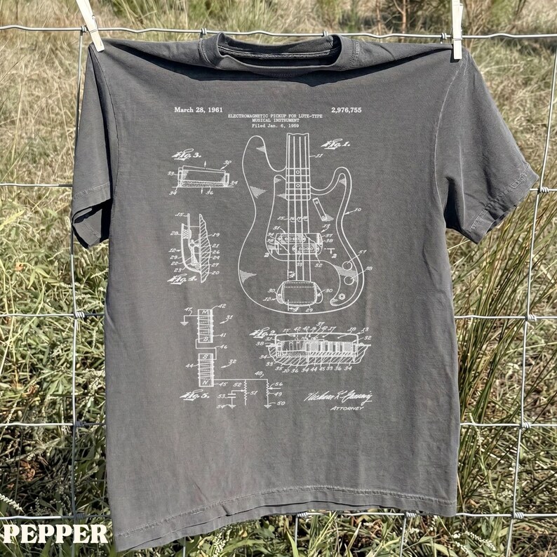 Camiseta con estampado de bajo vintage / Comfort Colors 1717 / Camiseta con estampado de pastilla Fender imagen 3