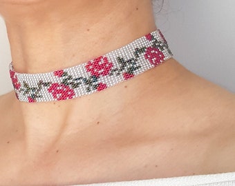 dark pink or pink roses necklace choker beaded green leaf seed beads jewelry handmade unique free shipping for her flower nature plant