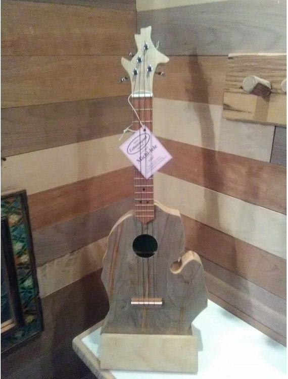 Ukulele mi 2024