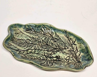 Handmade Pottery Ceramic Pine Needle Trinket Soap Dish Green