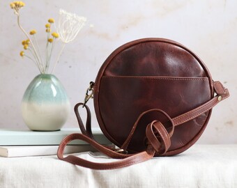 round purses leather