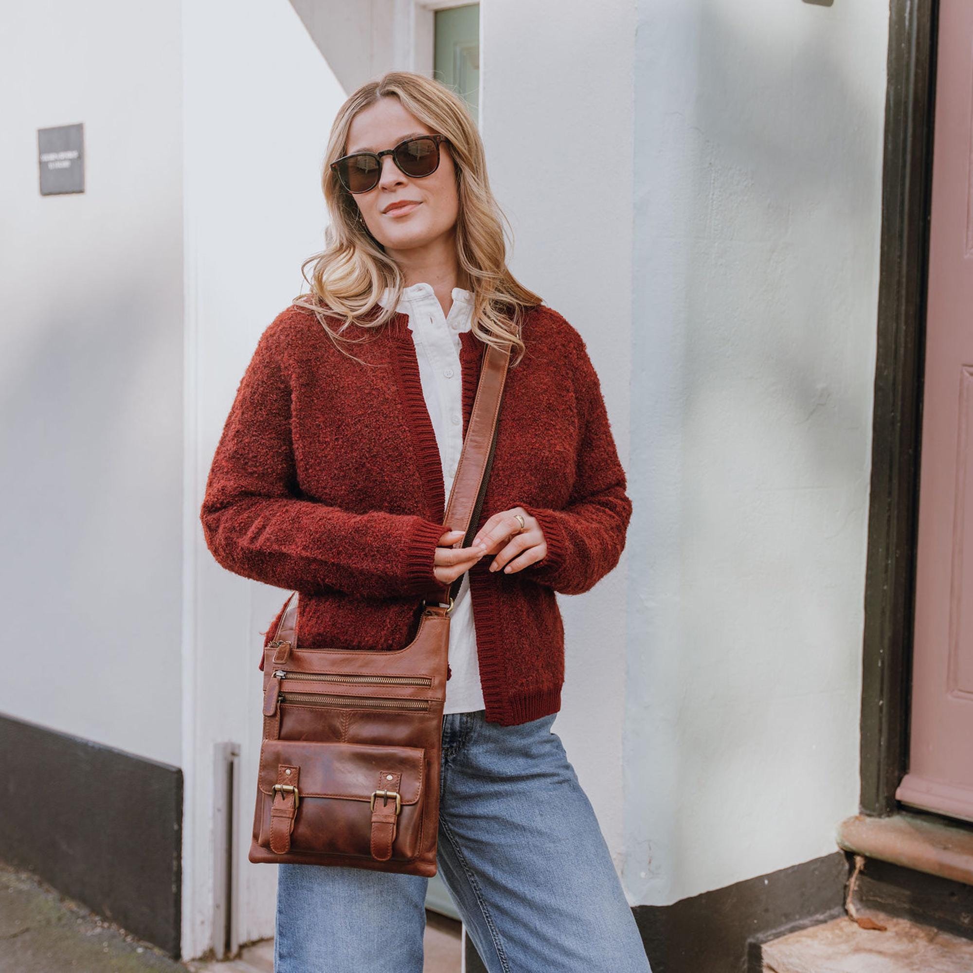 ブラウンレザークロスボディメッセンジャーバッグ、オーガナイザーバッグ - Etsy 日本