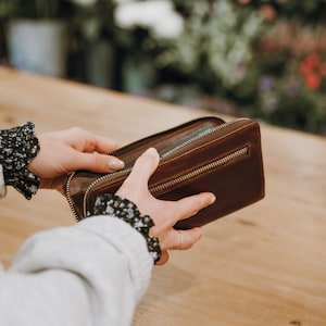 Leather wallet women, Large leather wallet, Brown Zip-around Leather wallet, gift for her