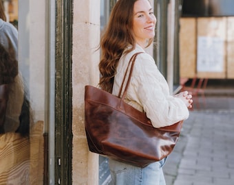 Large Leather Tote Bag for Women, Oversized Leather Purse, 17 Inch Laptop Work and Travel Bag