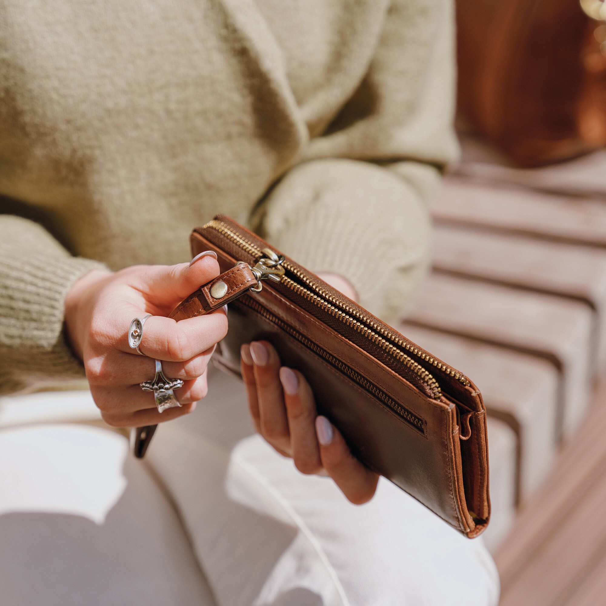 Strap wallets deals