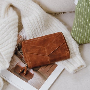 Womens Leather Wallet, Large Leather Zip Around Wallet with Credit Card Holder, Tan Ladies Leather Purse
