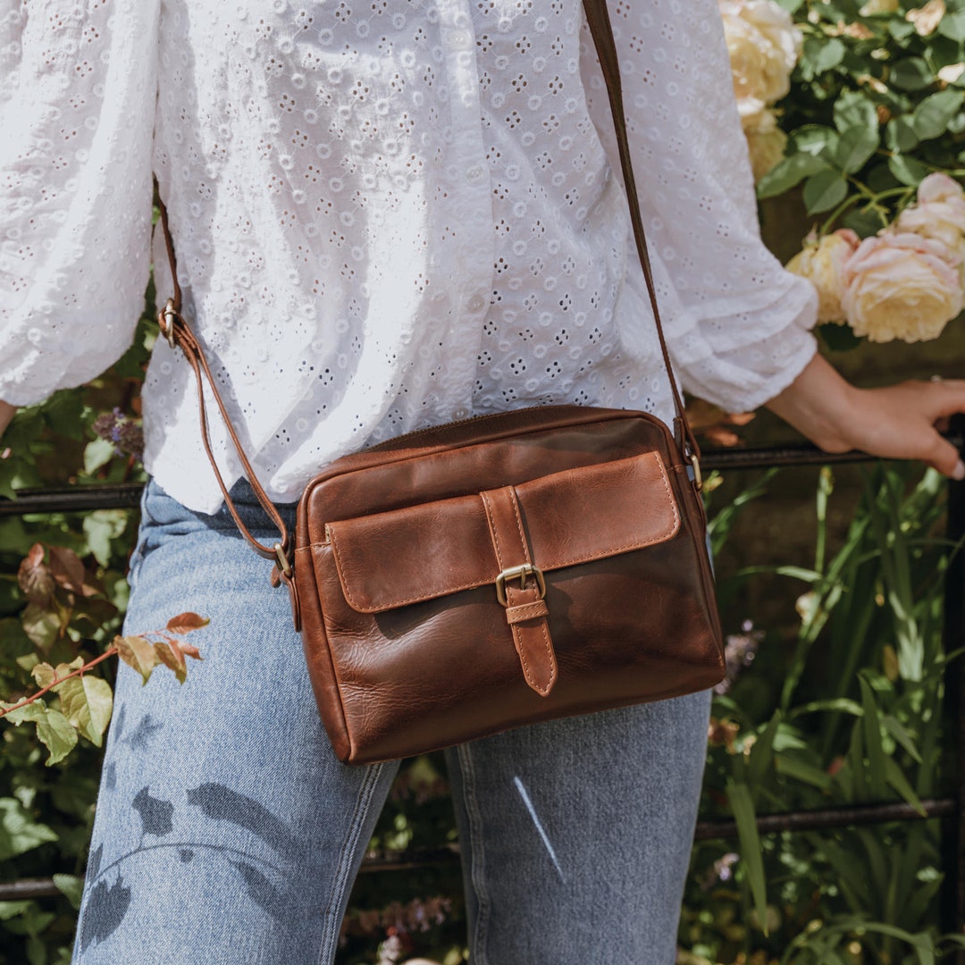 Brown Leather Bag Brown Dumpling Handbag -   Brown leather crossbody  bag, Full grain leather bag, Dark brown leather bag