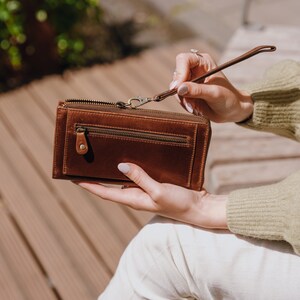 Leather Wallet With Wrist Strap, Ladies Leather Wallet Purse, Zip Around Wallet, Brown Leather Wallet