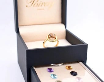 Poiray Ma Préférence Ring - Set with 7 Interchangeable Stones - Smoky quartz, amethyst, citrine, sky blue topaz, rose quartz, onyx, beryl