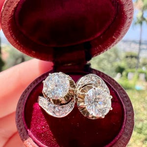 Antique Toi et Moi Diamond Ring: 18k Gold & Platinum French Jewelry