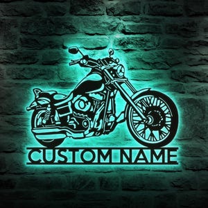 Letrero de motocicleta personalizado con nombre, arte de pared de motocicleta personalizado, letrero de metal de motociclista, decoración de garaje, decoración de motocicleta, letrero de cueva de hombres, motocicleta de tierra