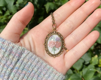 Vintage Style Floral Flower Bouquet Pendant Necklace Nature Aesthetic Cozy Old Style Jewelry Valentine's Day Gift