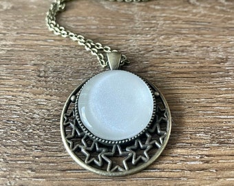 Witch’s Mirror | Hexenspiegel | Large Pendant Necklace | Antique Bronze with Stars | Protection from Evil | Scrying