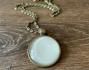 Witch’s Mirror | Hexenspiegel | Pendant Necklace | Protection from Evil | Antique Bronze | Scrying Dark Light Academia