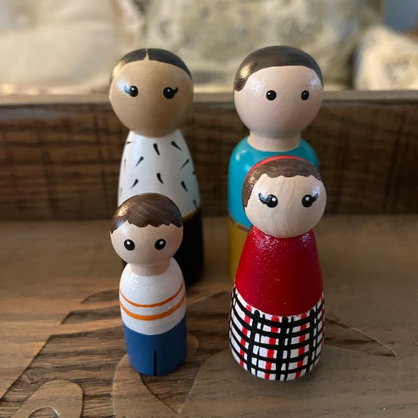 CUSTOM Family Peg Dolls Hand-Painted  Members Choice of Sizes Great Gift Idea