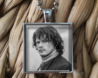 Sam Heughan Jamie Fraser Picture Portrait Photo Glass Pendant Necklace