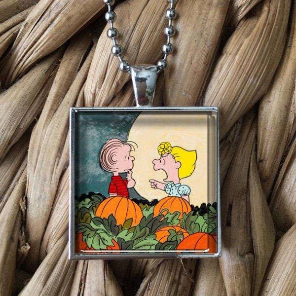 Peanuts Great Pumpkin Scene Nostalgia Glass Pendant Necklace