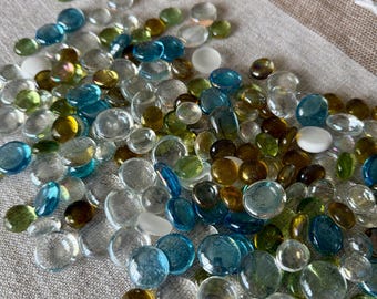 100 Piece Glass Gems Green Clear Blue White Craft Supplies Beach Natural Colors for Mosaics, Jewelry, Pavers, Candles Aquarium Decor