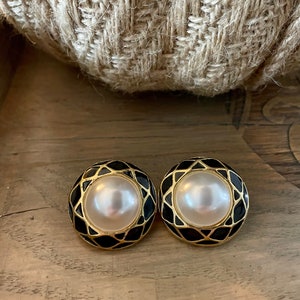 Retro Vintage Black and Gold Enamel Earrings |  Faux Pearl Center | Costume Jewelry | 70s 80s | Pierced | Big Round Classic
