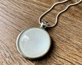 Witch’s Mirror | Hexenspiegel | Pendant Necklace | Protection from Evil | Silver Circle | Scrying