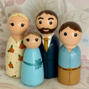 CUSTOM Family Peg Dolls Hand-Painted  Members Choice of Sizes Great Gift Idea