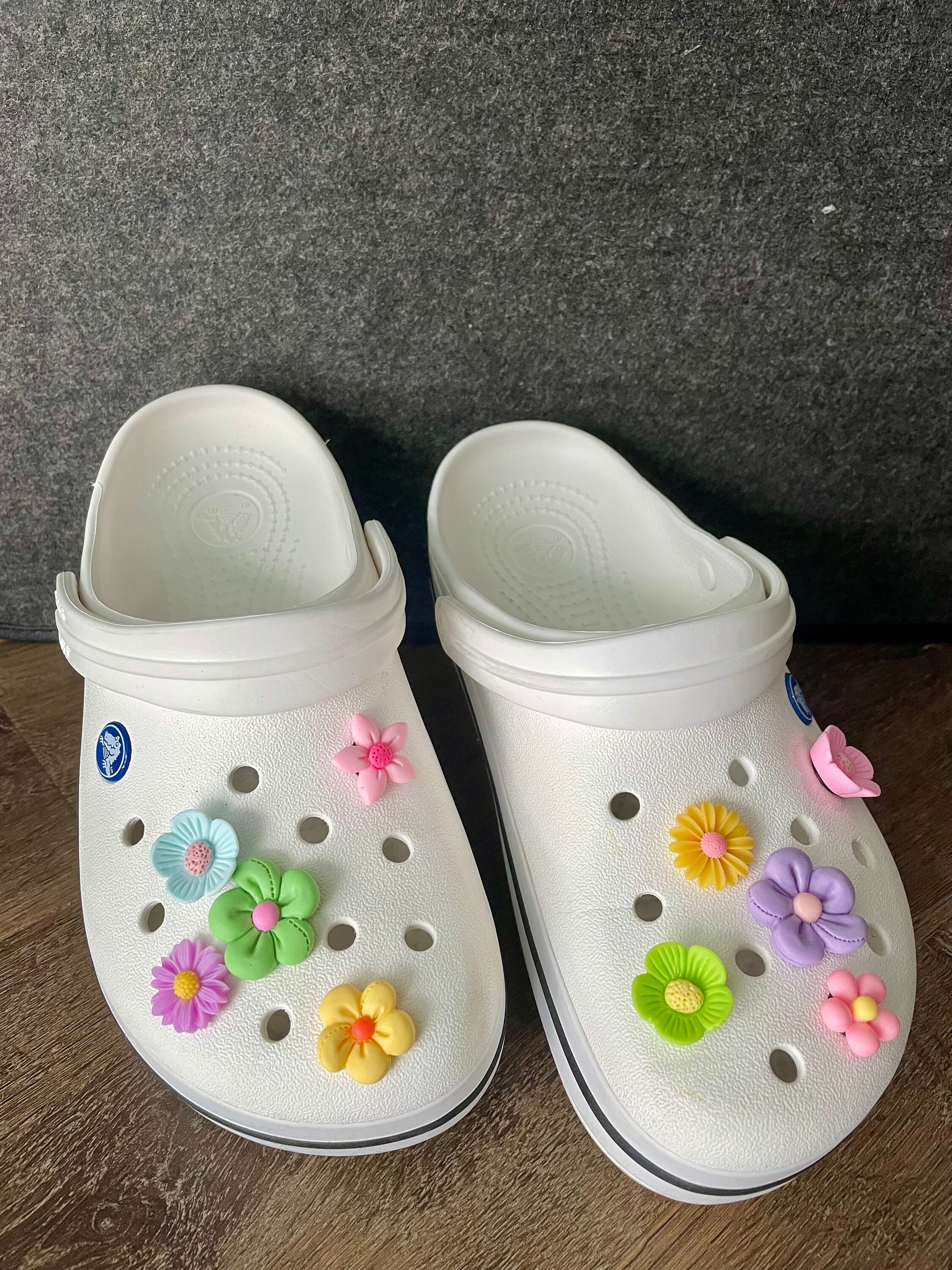 Clogs Croc Charms Flowers Classic Floral Cut-Out Clog Crocs