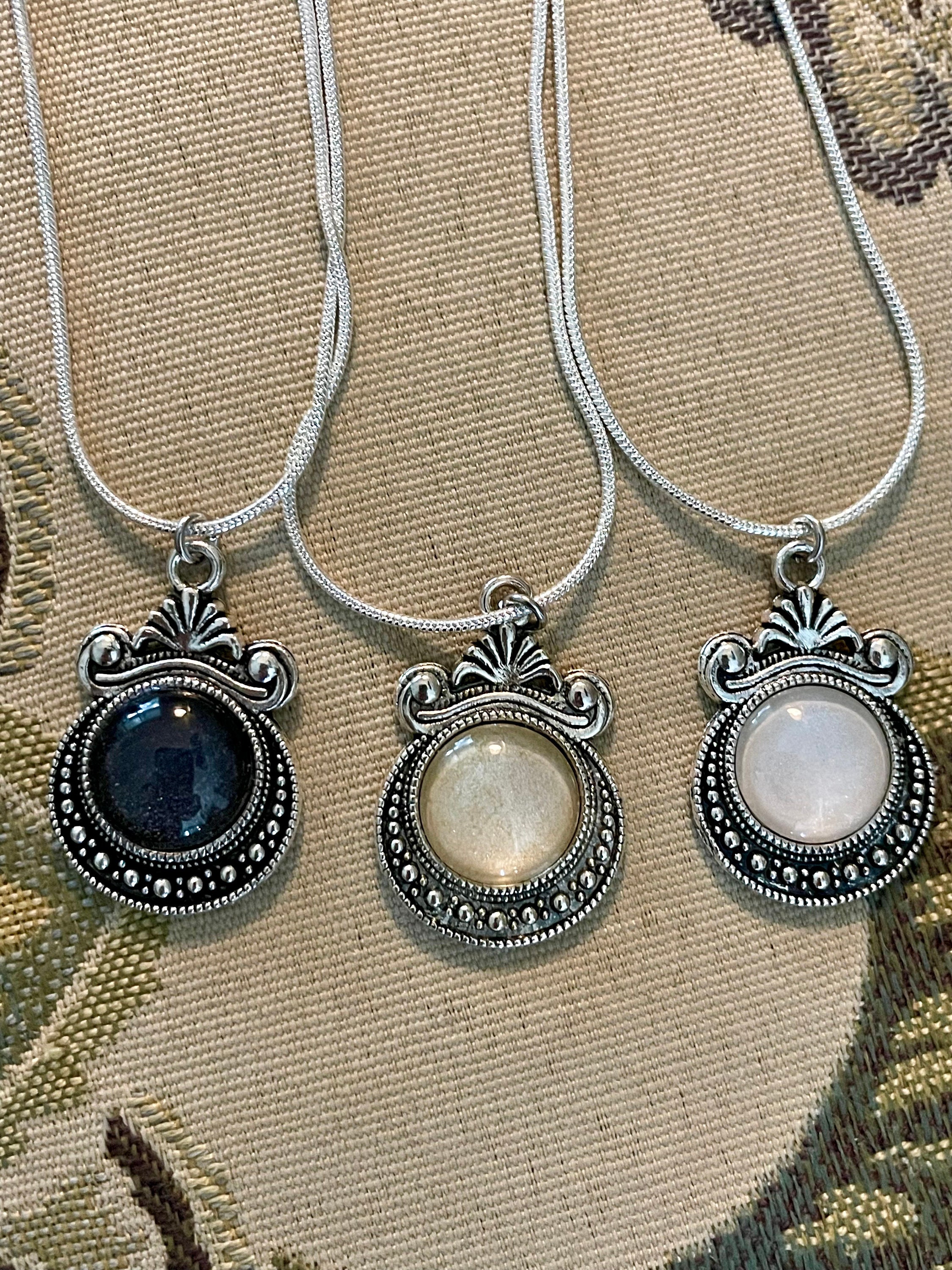 Witch's Mirror Hexenspiegel Mini Pendant Necklace | Protection Amulet | White Black or Gold Option | Handmade Original Design | Gift Jewelry