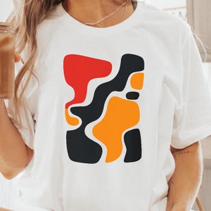 Trendy Abstract Art T-Shirt – Modern Geometric Design for Casual and Stylish Outfits