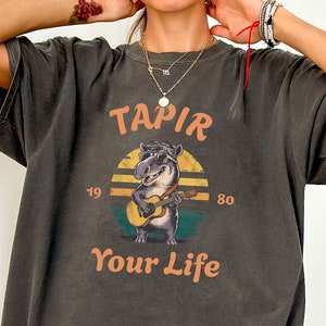 Retro Tapir Shirt - Vintage Animal Lover Tee - Malayan Tapir Gift - Tapir Guitar Playing Shirt - Cool & Unique Gift
