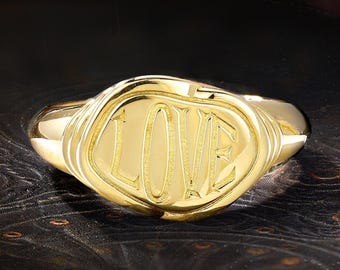 Vintage LOVE Signet Ring, Engraved Love Wax Seal Ring, Shiny Statement Ring, Retro Stackable Ring, Romantic Anniversary Gift For Her