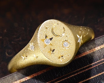 Vintage Sandblasted Moon & Star Moissanite Signet Ring, Matte Celestial Stackable Gold Ring, Dainty Pinky Band