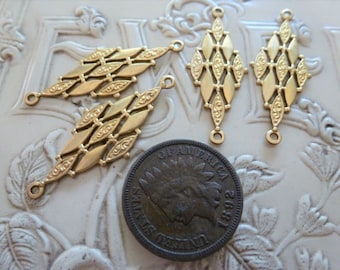 Vintage Brass Findings Sturdy Diamond Shaped Pendants, Drops, Charms or Connectors, Swirl Leafs, 32 x 12mm, 4 pcs. (C41)