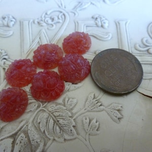 6 Vintage Cornelian Quartz Flower Relief Glass Japan 11mm Cabs C45
