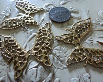2 Vintage Butterfly Filigree, 1970s FLAT Unplated Raw Brass Tone Jewelry Finding, Yellow Brass Patina, 38x32mm, 2 Pcs Gbin