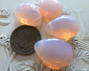 2 Czech 15 x 20mm Milky Opal Peach Pink Glass Drop Petal Beads C29