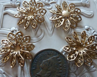 4 Vintage Pinwheel Filigree Flower, 1940s-50s Round Multi-Petal Haskell Filigree, Raw Unplated Brass, 19mm in Diameter, 4 pieces C52