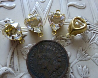 4 Vintage Clear Rhinestone HEART 1 to 1 Looped Connectors, Drops, 9.5 x 9mm, Set Jewels C43