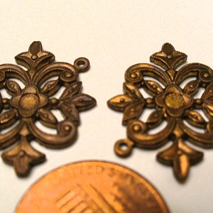 Vintage Drops, 1950s Small Pendants, SOLID Die Cast Unplated Brass Floral Filigree Jewelry Findings, Varying Patina, 22x19mm, 2 pcs. (C1)