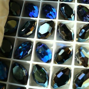 1 Vintage Austrian Art. 4871 Bermuda Blue Corona 18x12mm C15