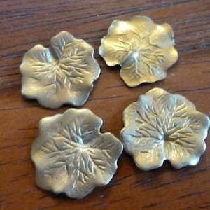 Vintage Brass Stampings, 1960s Water Lily Leaves, Small Dapped Detailed Leaf Jewelry Findings, 16mm (appr. 2/3&quot;), 4 pcs. (C6)