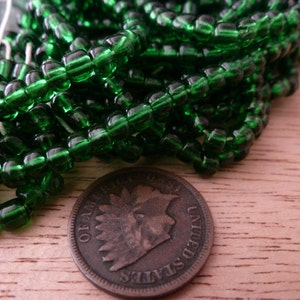 100 4mm Vintage Emerald Green Glass Beads C37