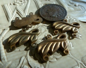 Vintage Stampings, Flourish Nouveau 1 to 2 Loops Leaf Connectors, Cast Natural Patina Brass Jewelry Findings, 17 x 13mm,  4 pcs. (C7-8)