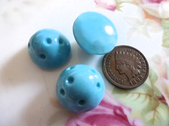 4 Opaque 60s Turquoise High Domed Poked Hole Cabs Stones, 18mm diameter x 12mm high, Japanese or German, C37