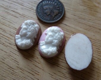 2 Vintage Relief Woman Cameo Pink or Brown Gbin