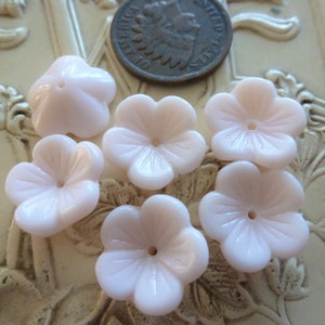 6Pcs Soft PINK Opaque Vintage Japan Flower Molded BEADS, appx 13mm Diameter x 5mm High Cbin