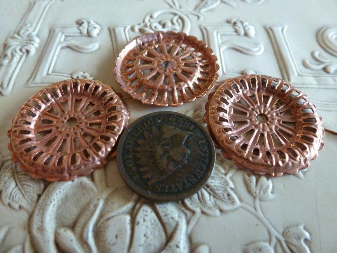 Round Dapped Perimeter, Copper Tone Brass, Vintage 1950s to 70s Raw ...