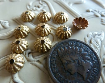 Vintage Beadcaps, 1950s Round Scalloped Unplated Raw Brass Jewelry Bead Caps, 7x3mm high, 10 pcs. G3