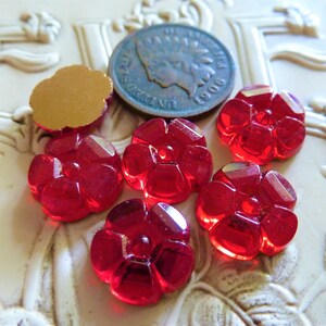 6 Vintage 11mm RED Glass Flower Cab Cabochons C39