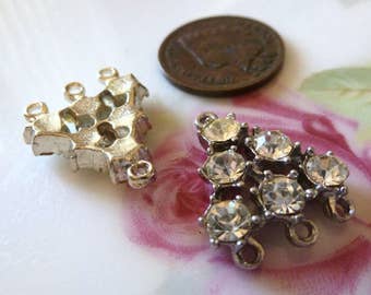 2 Vintage Rhinestone Necklace Connectors, 3/1 Connector Drops, 20 x 16mm, Set Jewels C43