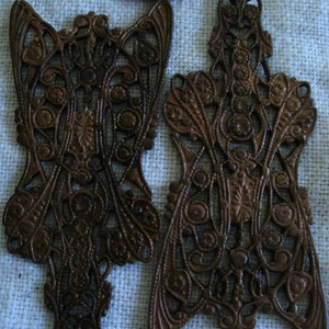 Vintage Filigree, Ornate Edwardian Floral Brass Intricate Connector or Pendant Jewelry Findings, Unplated, Mixed Patina,  2 x 7/8&quot;, 1 piece